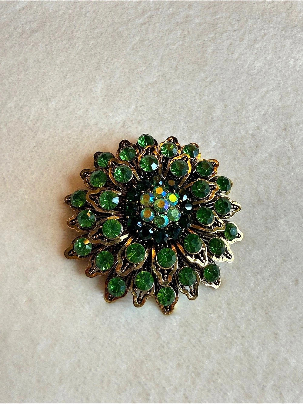 Green Rhinestone Floral Brooch - Like new!